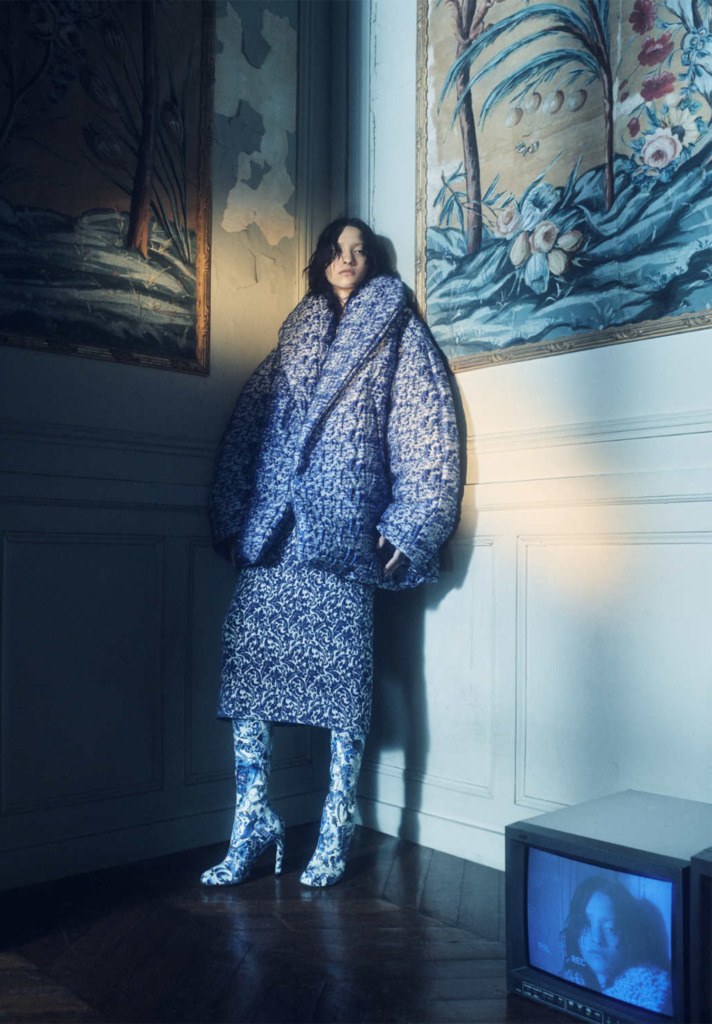 Nostalgia del Futuro Lookbook Image by Dries Van Noten