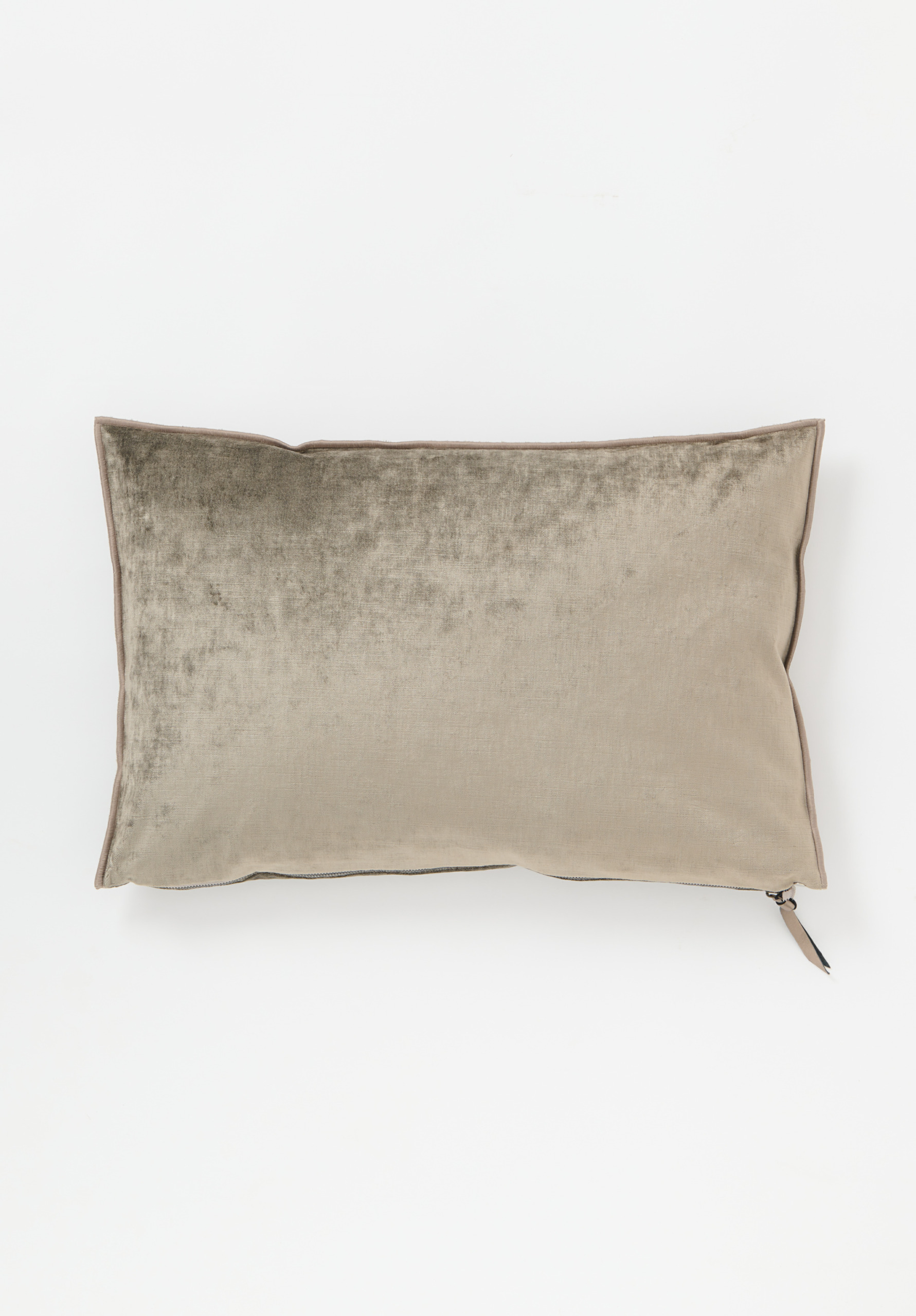 Maison de Vacances Royal Velvet Pillow in Ecorce Grey, Sustainable French textiles