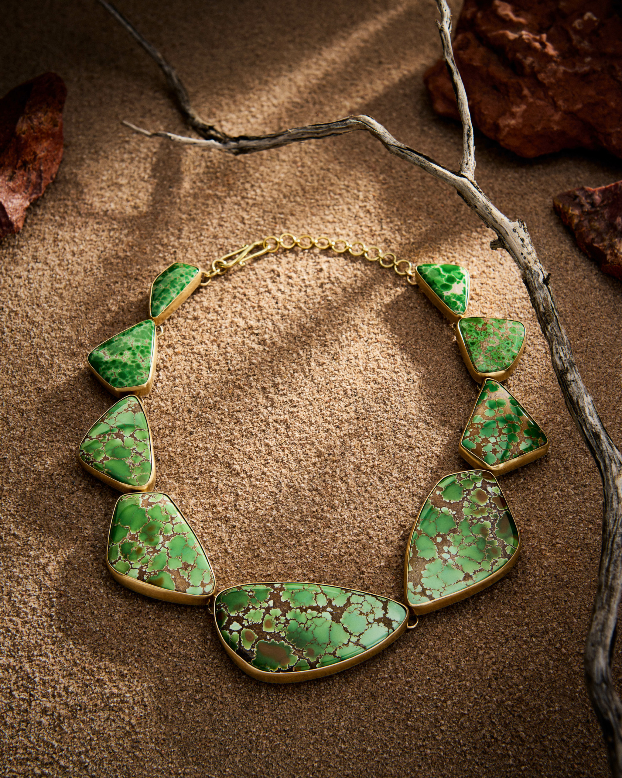 Green Grasshopper Turquoise necklace set in 18k gold and sterling silver.