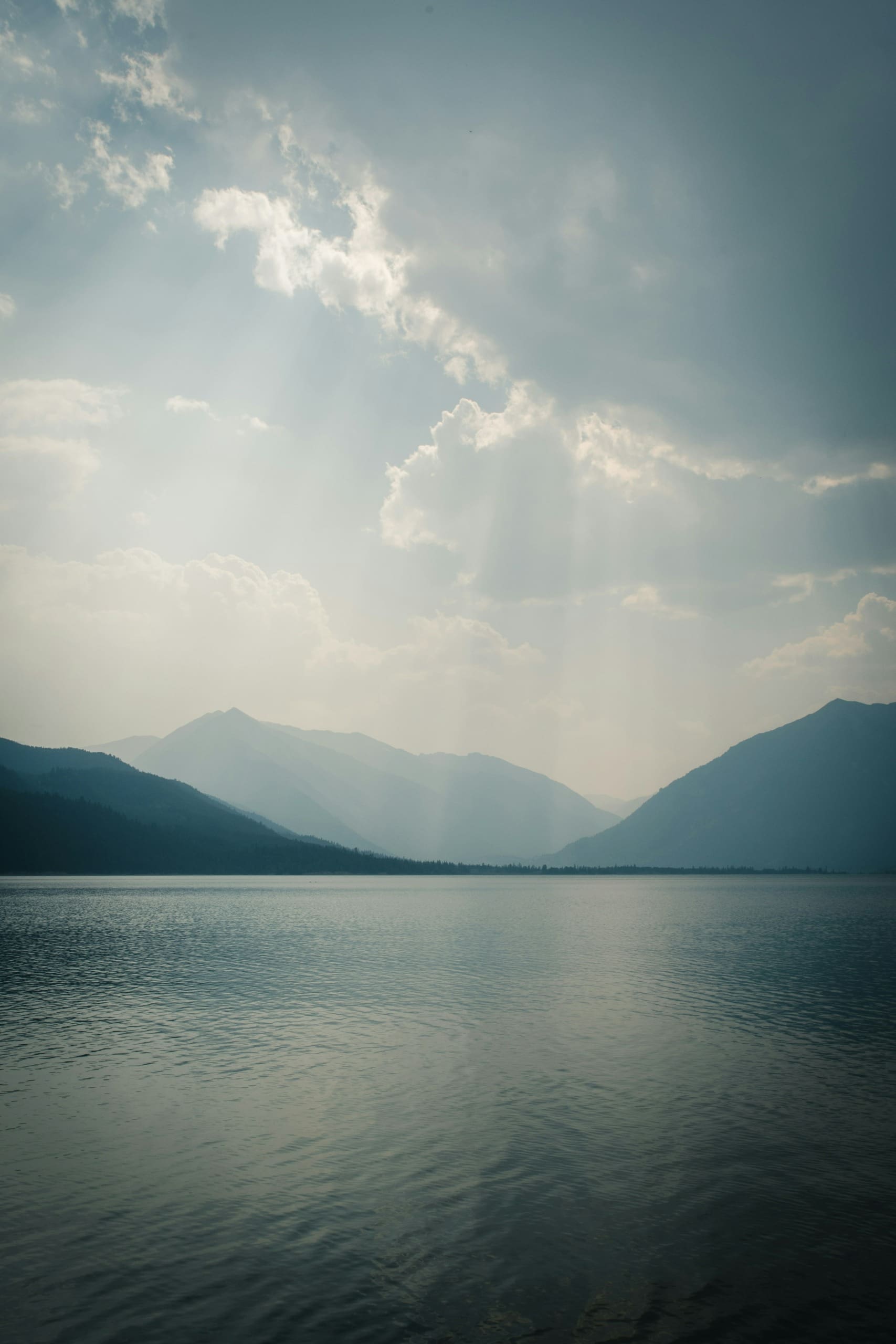 alpine lake in front of Colorado Mountains